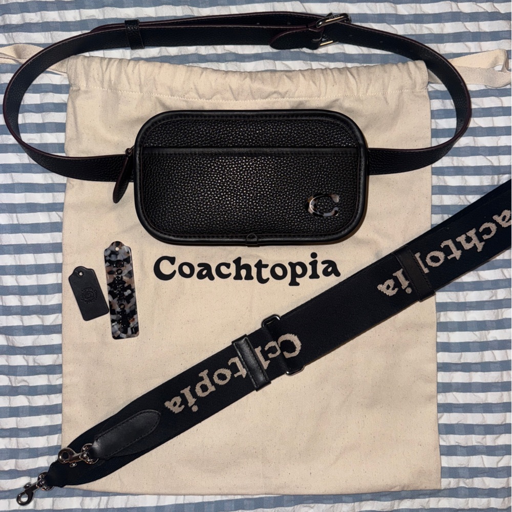 Coach / Coachtopia Black Leather Crossbody